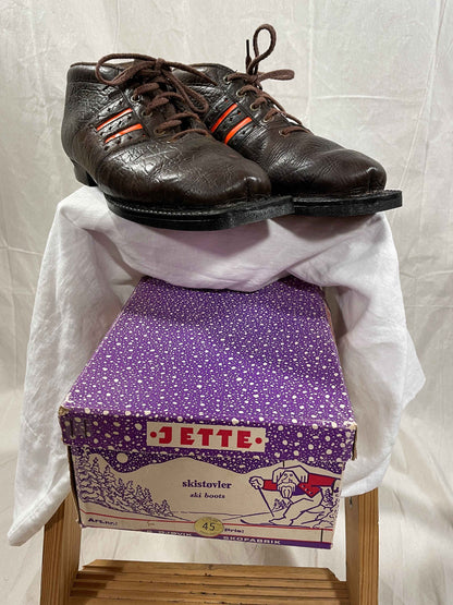 Size 45 (US Men's 11.5) Jette of Norway Early 70s 75mm Cross-Country Ski Boots - Almost New! - Original Box!