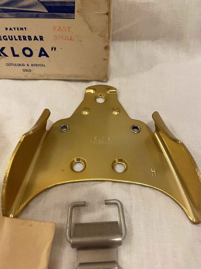 Kloa "Claw" Vintage Cross-Country Ski Bindings from Norway - 71mm - RARE