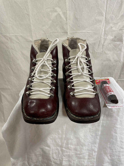 Size 38 (US Women's 7.5) - 1960s Vintage Ski Boots - Beautiful Burgundy Colour - Made/Bought in Finland
