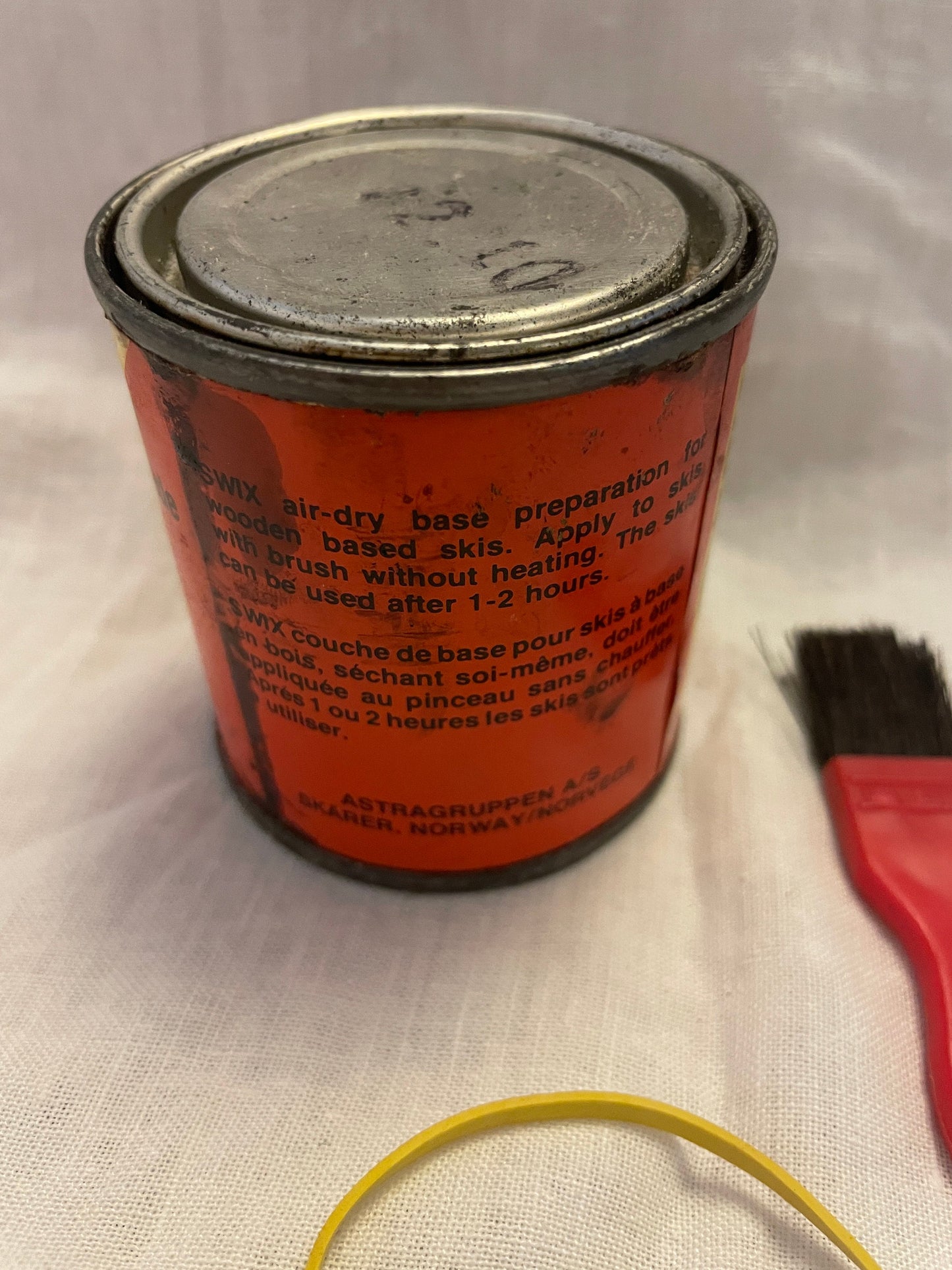 Swix Air-Dry Pine Tar for Wood Skis - UNOPENED Can; Nifty Applicator Brush!