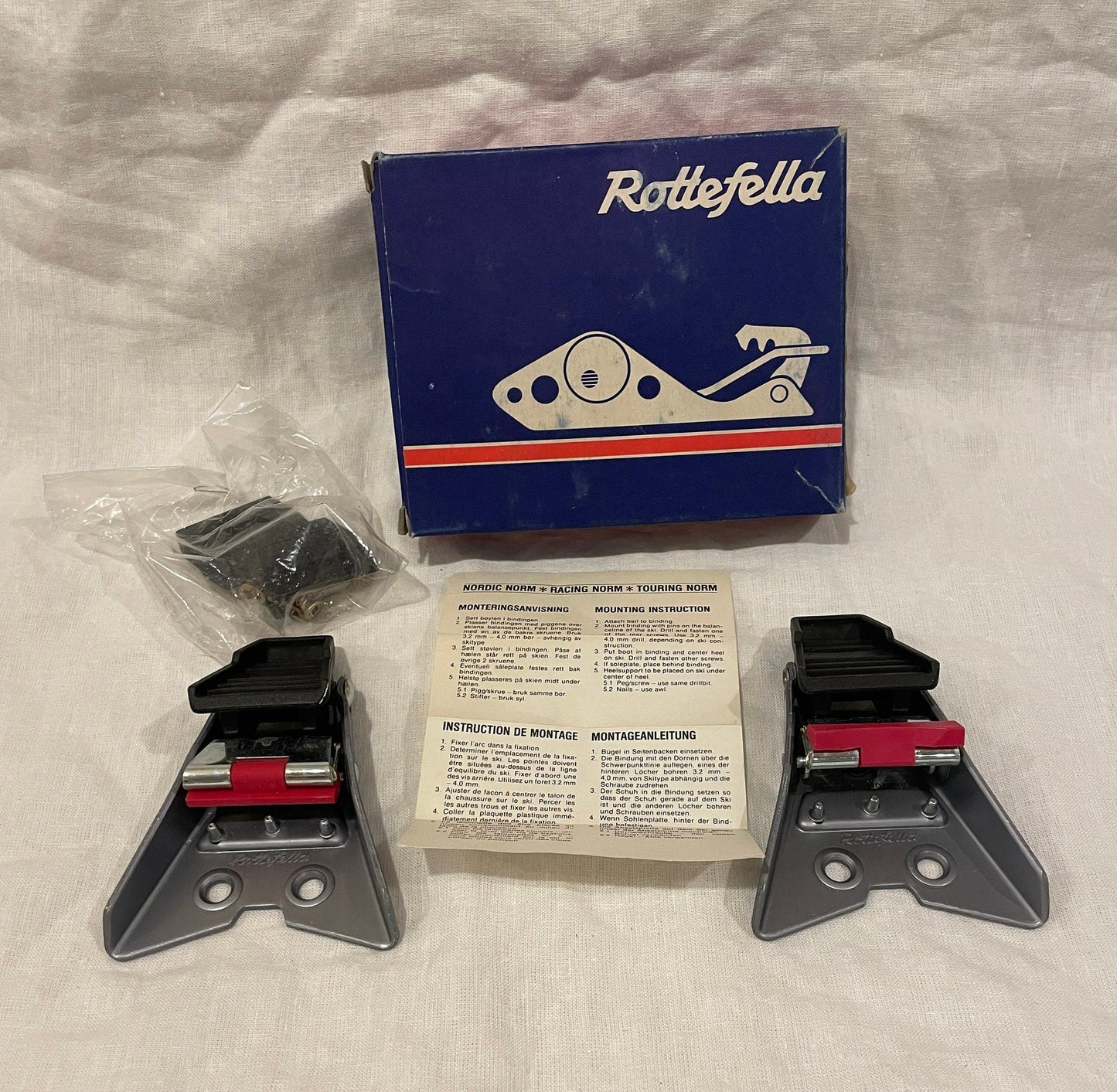 Rottefella "Super Vario" 50mm Cross-Country Ski Binding w/ Wedge-Type Heel Plates - NOS - 80s Classic!!