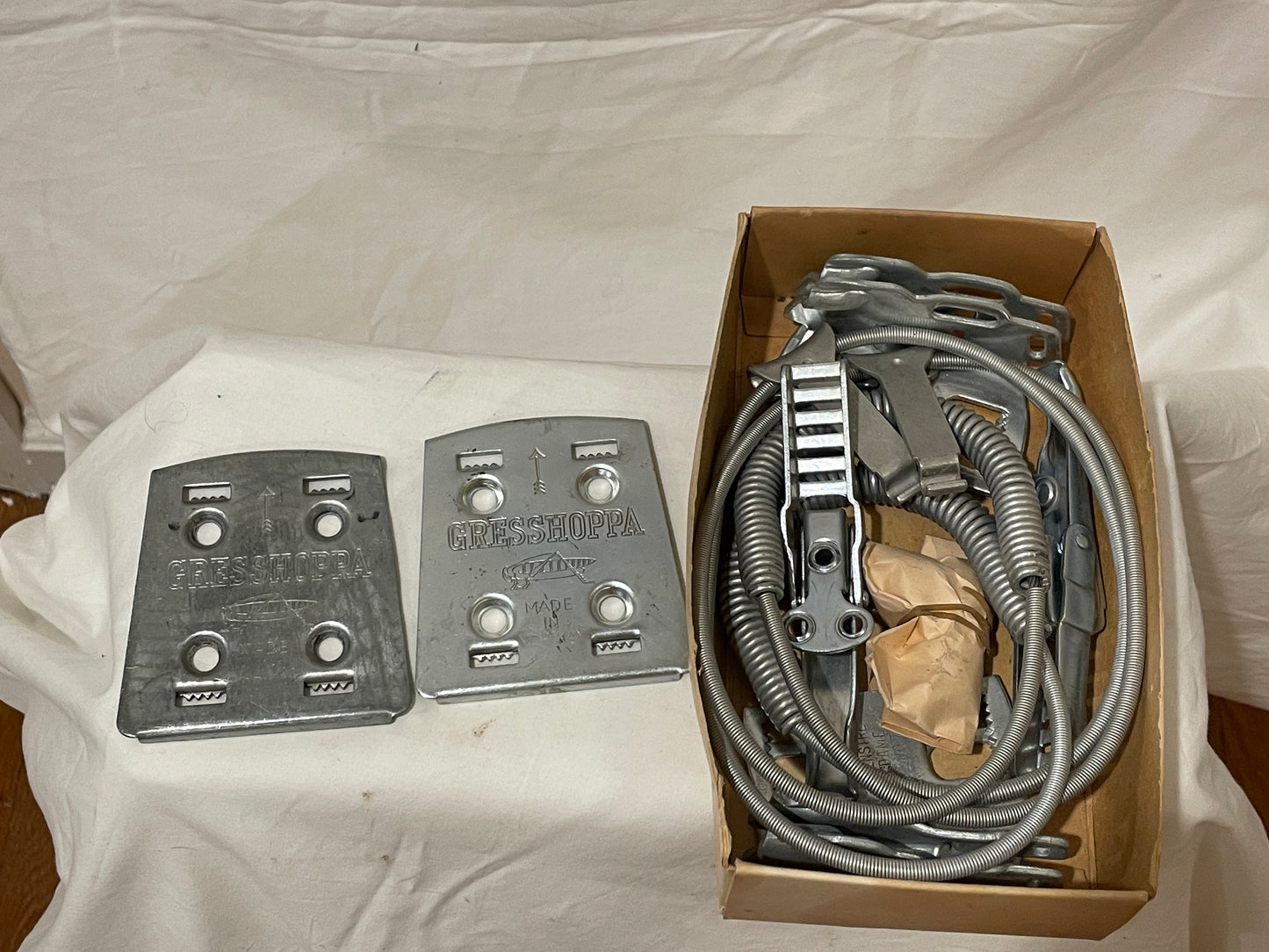 NOS Knutsen "Gresshoppa" Cable Cross-Country Ski Bindings from Norway - No 7 "Dame"