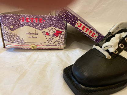 Size 35 (US Women's 4.5) Jette of Norway Early 1970s LEATHER Cross-Country Ski Boots - New Old Stock - New New New