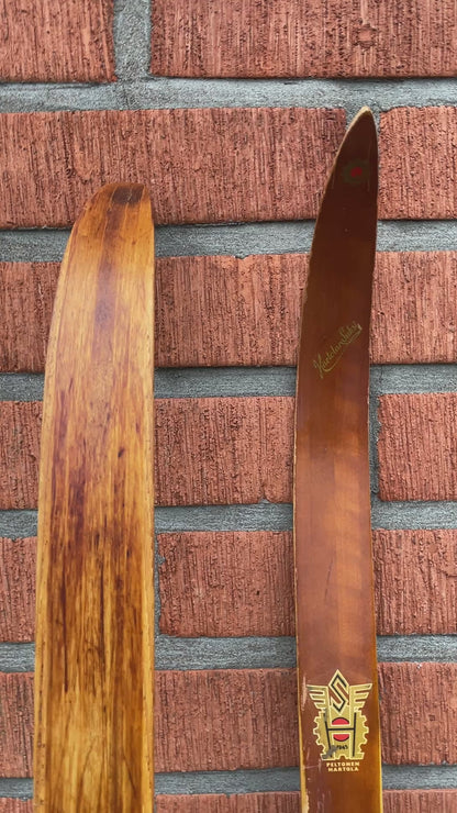 BARGAIN BIN!!! - 205cm Peltonen "Erikoiskilpa" Cross-Country Racing Skis - 1960s - RareRareRare!!!